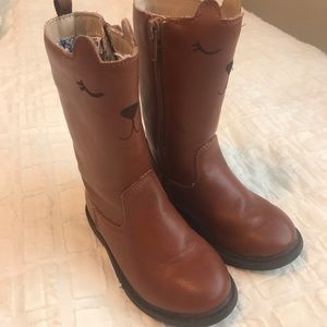 Toddler girls brown Carter’s Boots, size 8